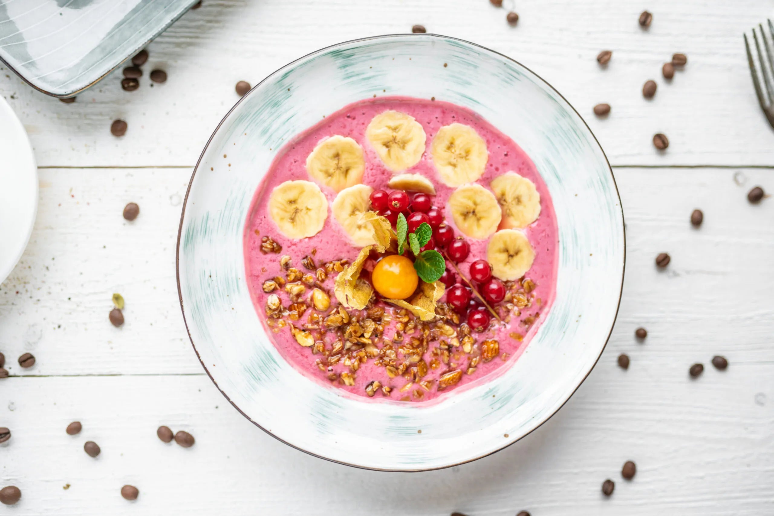 Strawberries & (Cashew Cream) Porridge